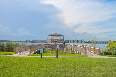 Best location in all of Lake Emerald! Ground floor, corner unit - photo 36
