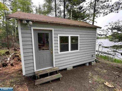 Charming 3 Bedroom Retreat Amidst Towering Pines! This - photo 42
