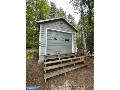 Charming 3 Bedroom Retreat Amidst Towering Pines! This - photo 43
