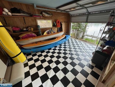 Charming 3 Bedroom Retreat Amidst Towering Pines! This - photo 45