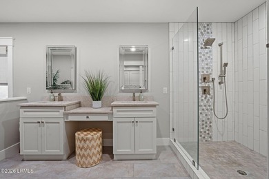 Rare opportunity to own a beautifully high-end renovated corner - photo 4