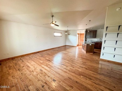 Additional listing photo 3