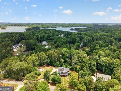 Welcome to this stunning, move-in ready lake house, a true - photo 5