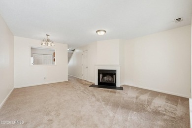 Left side of this townhome in quiet residential neighborhood - photo 4