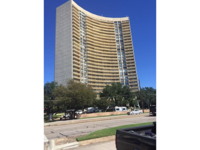 For Sale! Great Investment property currently leased! Oversized