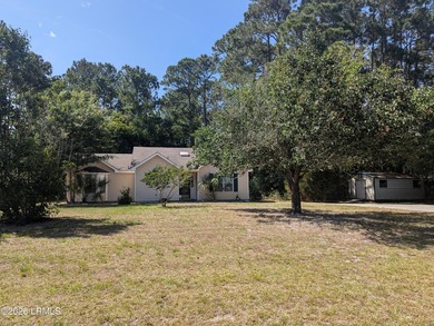 This can be the ideal home for you. It's located in a quiet - photo 2
