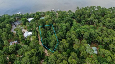 Large lot 0.64-acre one tier off the bay to build up and should - photo 3