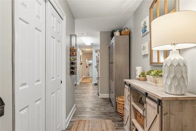 Enjoy low-maintenance living on Lake Hartwell in this beautiful - photo 22