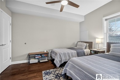 Lakefront Luxury living at Bemus Bay Condominiums in the heart - photo 23