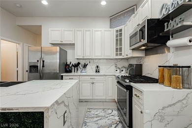 Beautifully appointed 4-bedroom, 2-bath home in Las Vegas' - photo 9