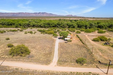Nestled near the beautiful San Pedro River in sought-after - photo 40