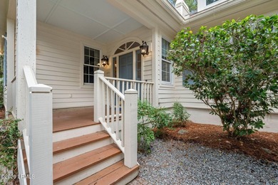 Nestled on a beautifully manicured .34 acre lot on Dataw Island - photo 5
