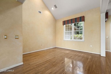 Nestled on a beautifully manicured .34 acre lot on Dataw Island - photo 10