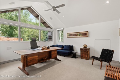 Thoughtfully redesigned by acclaimed architects Rowland & - photo 20