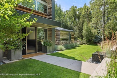 Thoughtfully redesigned by acclaimed architects Rowland & - photo 21