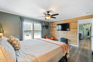 Rare opportunity to own a private and versatile 2.85-acre estate - photo 27