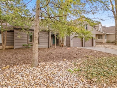 Living doesn't get much easier than with this contemporary three - photo 5