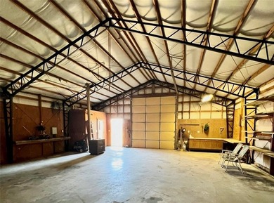 Rare find! Custom home on 3 acres in Fayetteville + 1280 sf shop - photo 38