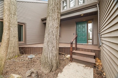 Living doesn't get much easier than with this contemporary three - photo 8