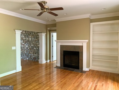 Elegant Lakefront Home with Exceptional Views and Amenities - photo 3