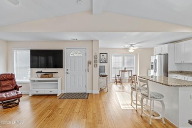 Welcome to 8 Wateree Court, a charming cottage style home - photo 9