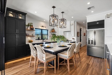 Experience practical elegance in this thoughtfully designed - photo 14