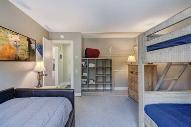 Rare 3 Bedroom for under $1M. East Village. Nicely maintained - photo 22