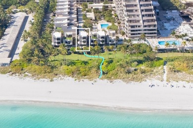 Exceptionally rare beachfront, standalone, townhouse in Key - photo 5
