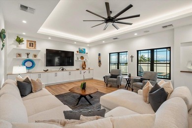 Experience practical elegance in this thoughtfully designed - photo 26