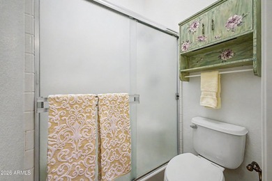 Beautiful 2-bedroom, 2-bathroom home with office in gated - photo 11