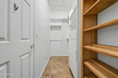 Beautiful 2-bedroom, 2-bathroom home with office in gated - photo 13