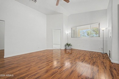 Beautiful 2-bedroom, 2-bathroom home with office in gated - photo 20