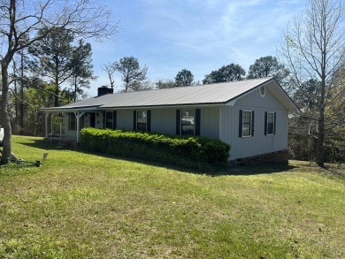 Lake Home Sale Pending in Abbeville, Alabama