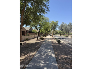Beautiful 2-bedroom, 2-bathroom home with office in gated - photo 32