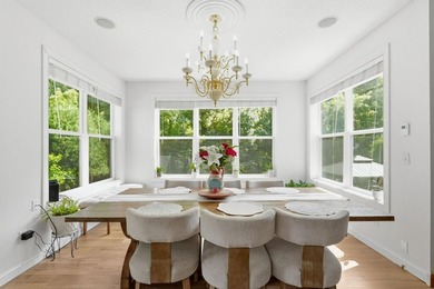 Beautiful home located in an elegant peaceful neighborhood - photo 5