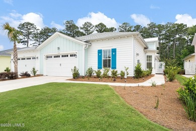 Beautiful Lucia Villa offering a private preserve setting and - photo 1