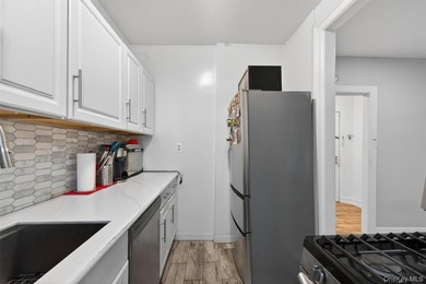 Move-in ready and tastefully renovated, 941 Jerome Ave #5B is a - photo 6
