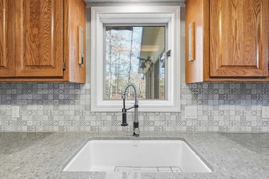 Rare find priced to sell on the East Side of The Village! - photo 11