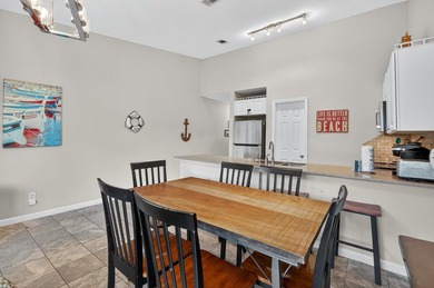 Charming 1BR/1BA condo with hallway bunks - sleeps 6! This makes - photo 14