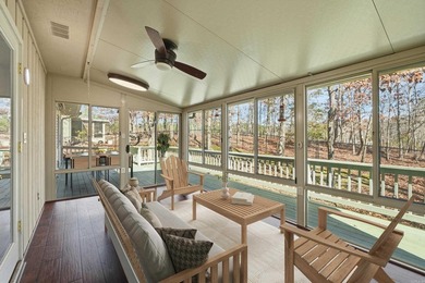 Rare find priced to sell on the East Side of The Village! - photo 22