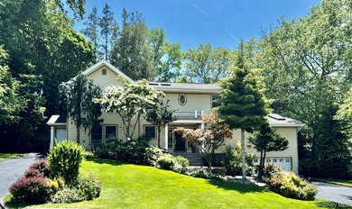WELCOME TO #8 BRIARFIELD DRIVE - LAKE SUCCESS SPRAWLING COLONIAL - photo 1