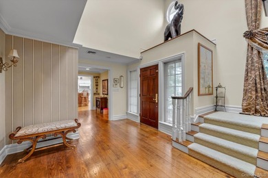 WELCOME TO #8 BRIARFIELD DRIVE - LAKE SUCCESS SPRAWLING COLONIAL - photo 4