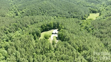 Perfectly set on nearly 350 acres of prime mountain land - photo 9