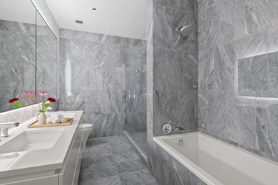 Set within one of Tribeca's most coveted waterfront enclaves - photo 11