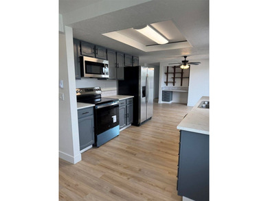 Welcome to your Next Home ! Elegant Modern Living On A Corner - photo 11