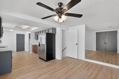Welcome to your Next Home ! Elegant Modern Living On A Corner - photo 12