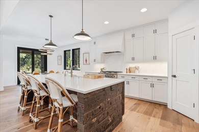 Discover bright modern luxury in Caldera Springs, Sunriver's - photo 12