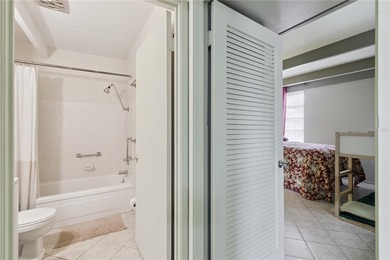 FURNISHED-Move-In Ready- Low HOA! 1BR/1BA villa offering 648 sq - photo 14