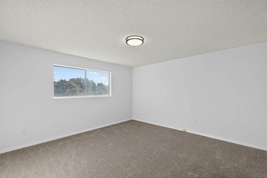 Welcome to your Next Home ! Elegant Modern Living On A Corner - photo 17