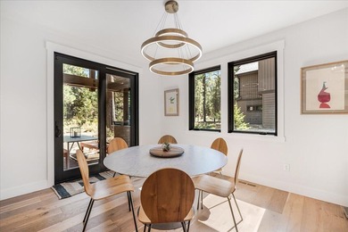 Discover bright modern luxury in Caldera Springs, Sunriver's - photo 17